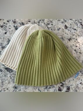 Men’s set of 2 Ribbed Knit cotton Beanie Hat - Olive Green & Cream